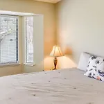 Oakhurst Vacation Rental Near Hiking And Bass Lake!